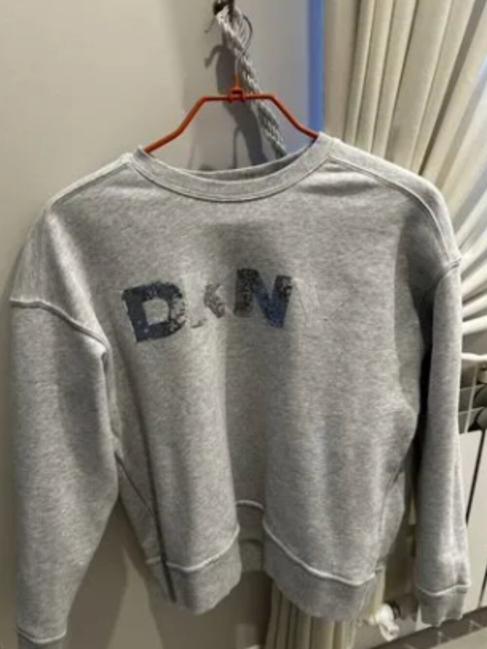 DKNY Logo Crewneck Sweatshirt Gray